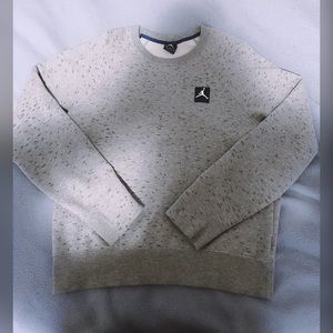 💯 Jordan Wolf Grey Crewneck 💯